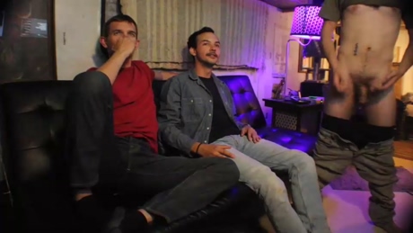 hollandhousestudios  30-04-2022